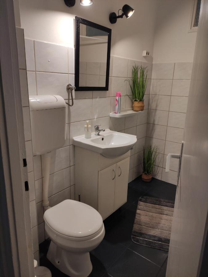 Bristol Apartments 2 Бая Экстерьер фото